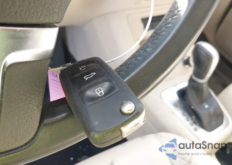 2017 Volkswagen Tiguan Wolfsburg Edition from USA, damaged, VIN WVGRV7AX3HK002818